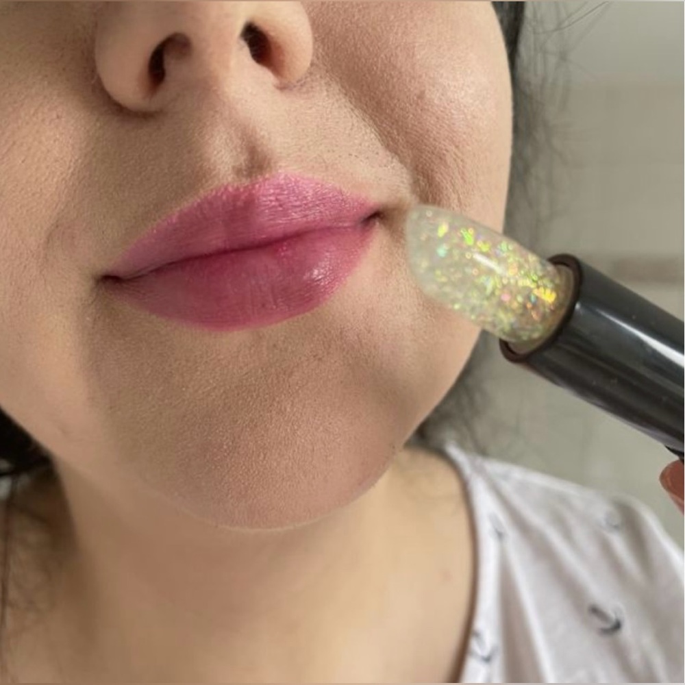2/$20💕Color Changing Lipstick✨